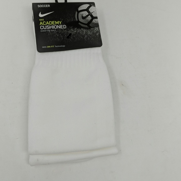 white nike socks academy
